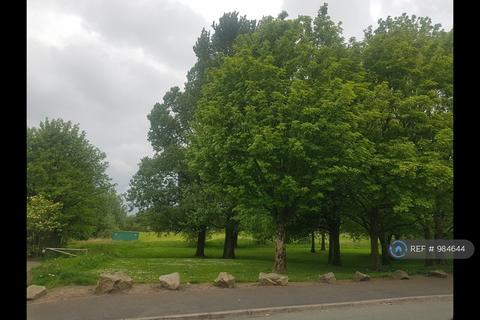 3 bedroom terraced house to rent, Crompton Street, Oldham, OL1