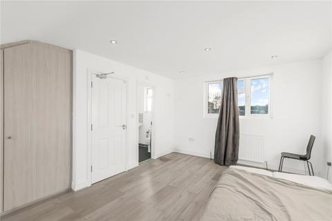 4 bedroom terraced house for sale, Emerald Gardens, Dagenham RM8