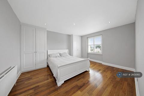 undefined, Camden Road, London, N7