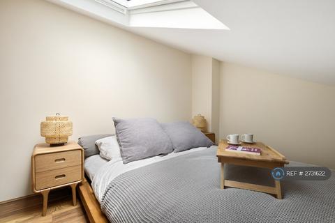2 bedroom flat to rent, Shroton Street, London, NW1