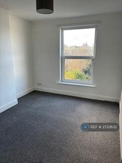 1 bedroom flat to rent, St. Johns Road, Newport, PO30