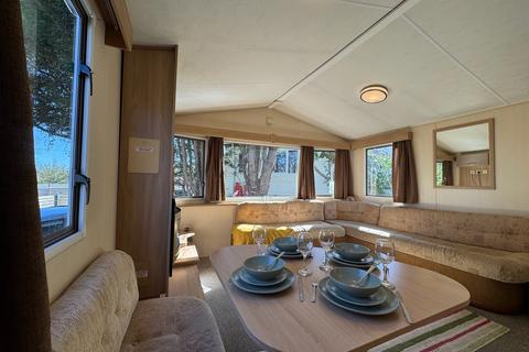 2 bedroom static caravan for sale, Faversham Road, Seasalter CT5