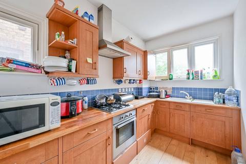 2 bedroom flat for sale, Riggindale Road, Streatham, London, SW16