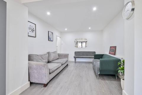 undefined, Tamworth Lane, Mitcham, CR4