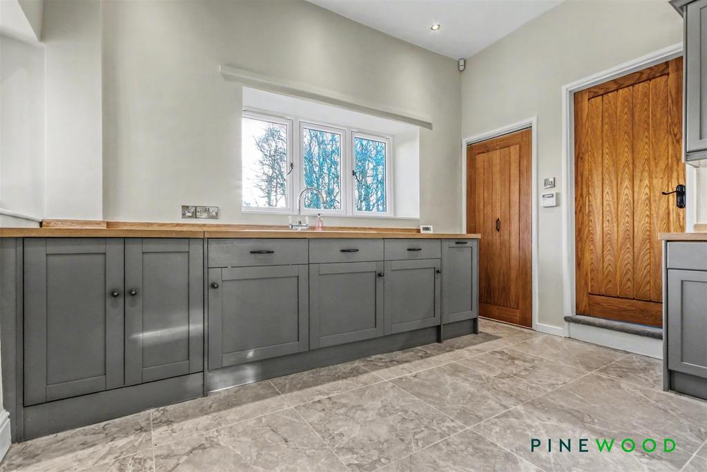 Kitchen diner