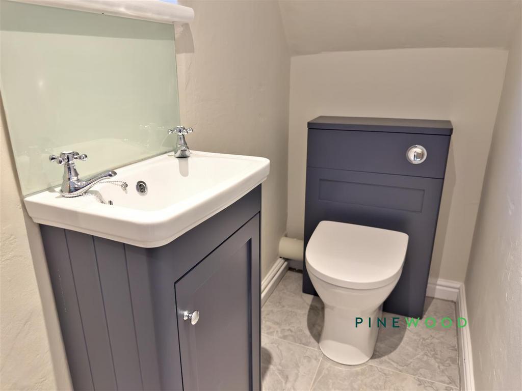 Ground floor wc