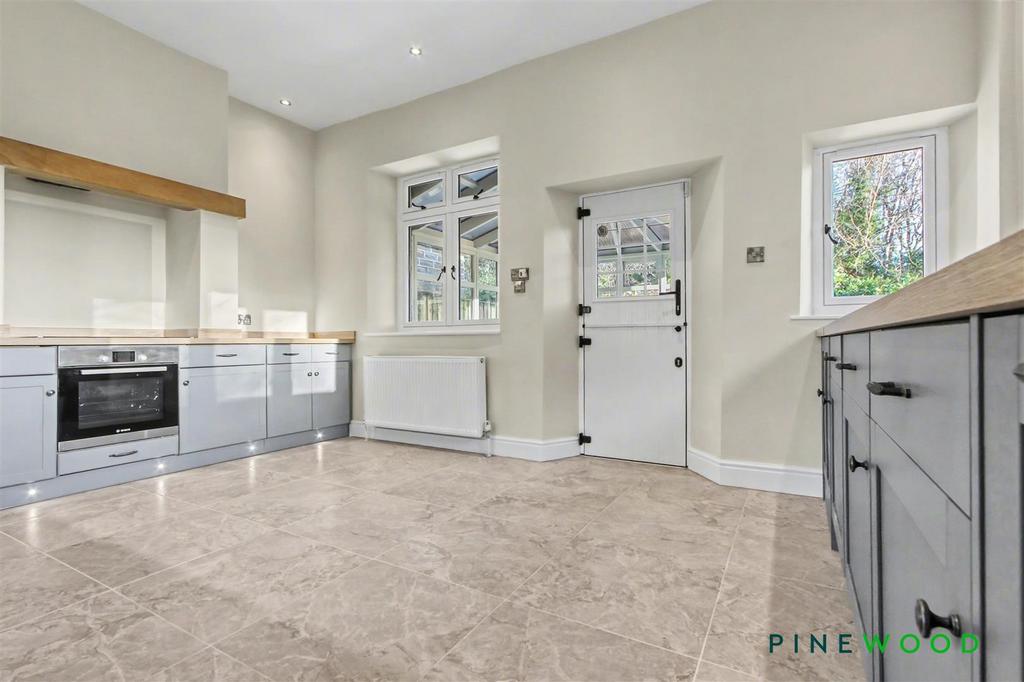 Kitchen diner