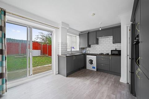 2 bedroom terraced house for sale, Sydney Road, London SE2