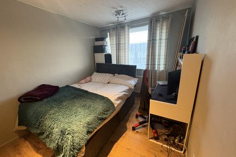 3 bedroom terraced house for sale, Telscombe Way, Luton LU2