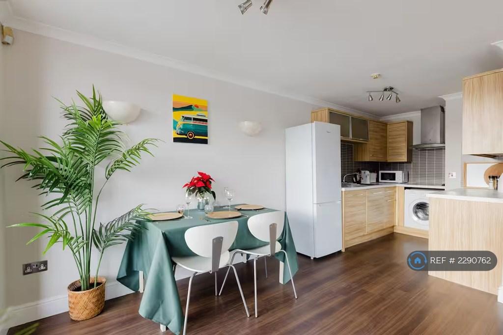 Open Plan Dining/ Kitchen