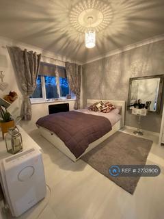 1 bedroom flat to rent, Albert Road, Bagshot, GU19
