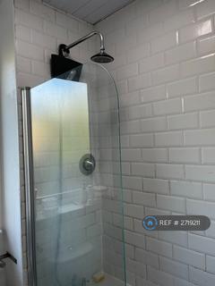 1 bedroom in a flat share to rent, Naburn Gate, Glasgow, G5