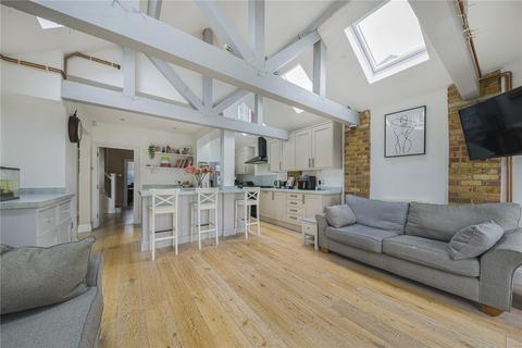 4 bedroom semi-detached house for sale, West Common Road, Hayes, BR2