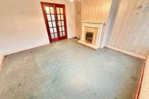 3 bedroom semi-detached house for sale, Knowle Close, Great Sutton