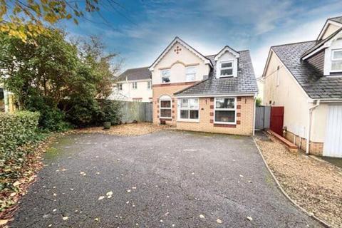 Bridgend, CF31