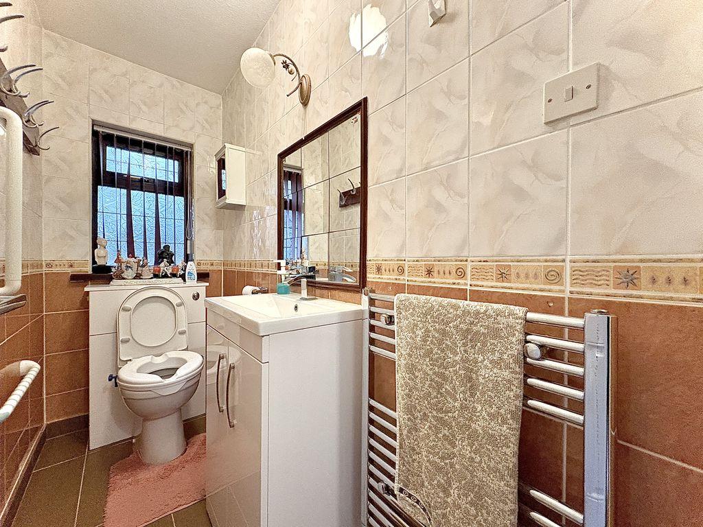 Downstairs wc