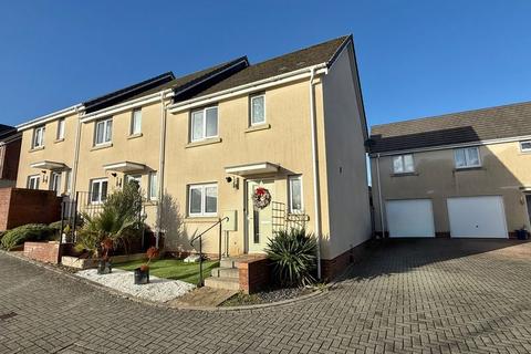 3 bedroom end of terrace house for sale, Chariot Drive, Kingsteignton
