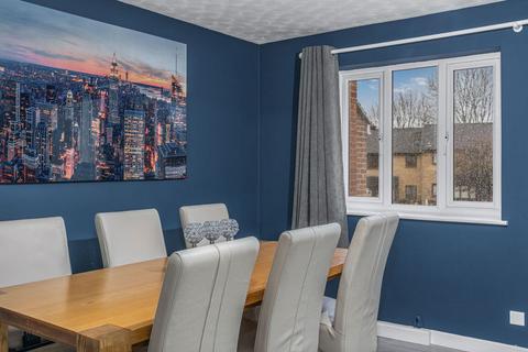 3 bedroom end of terrace house for sale, Daimler Avenue, Banbury - No onward chain