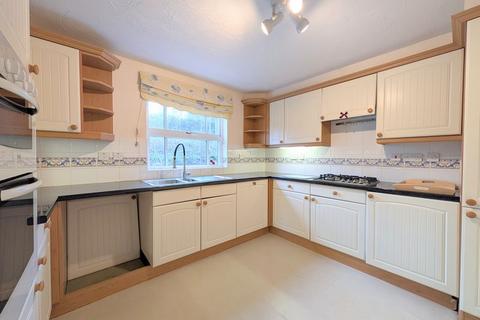 2 bedroom apartment to rent, TO LET - Nelson Court, Birkdale - Two Bedroom Ground Floor Apt