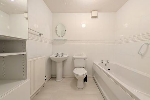 2 bedroom apartment to rent, TO LET - Nelson Court, Birkdale - Two Bedroom Ground Floor Apt