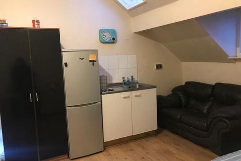 undefined, Room 13, 46 Gledholt Road, Huddersfield