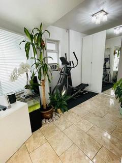 5 bedroom property to rent, Milton Avenue, Barnet EN5