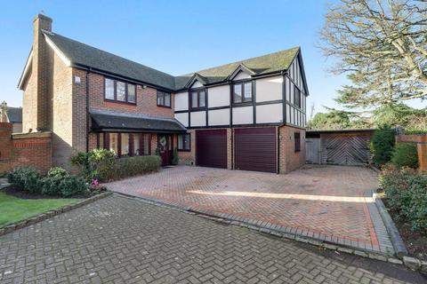 5 bedroom detached house for sale - Bishops Grove, Windlesham GU20