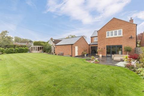 4 bedroom detached house for sale, Medbourne Road, Hallaton