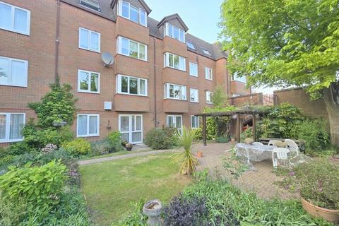Lutyens Lodge, Uxbridge Road, Pinner