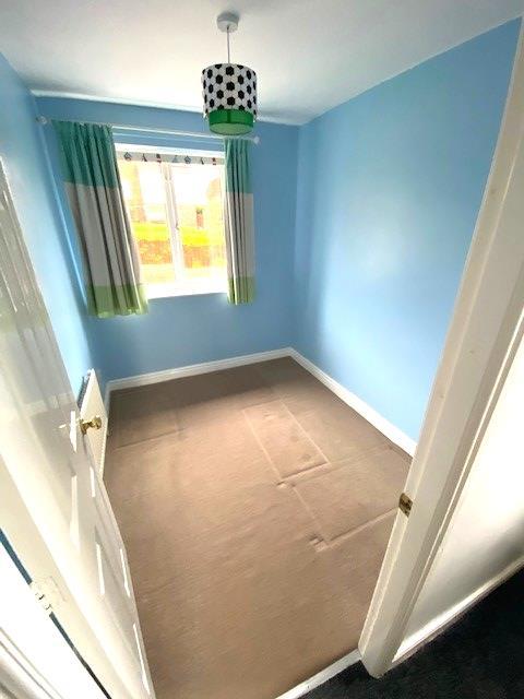 Bed 3.jpg