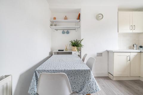 2 bedroom apartment for sale, Bedford Road, London