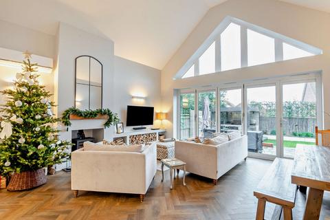 3 bedroom bungalow for sale, Newell Green, Warfield, Bracknell, Berkshire