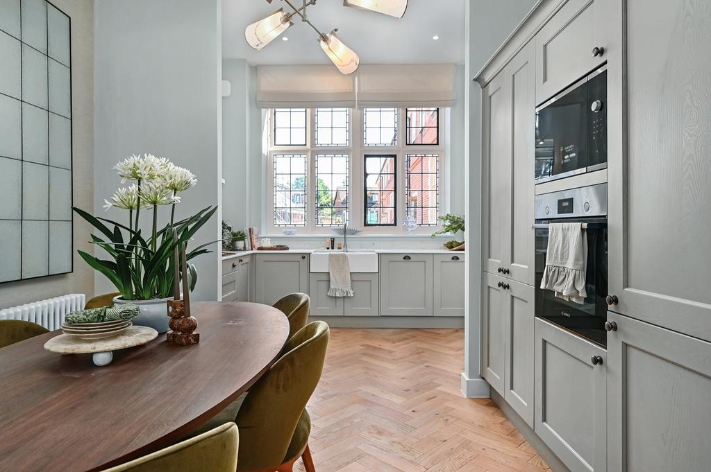 Showhome Dining