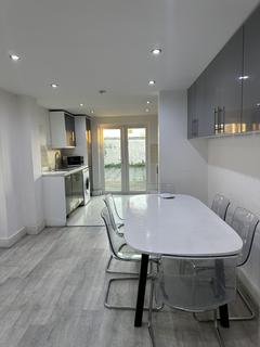 1 bedroom bedsit to rent, Stone Road , East Ham E12