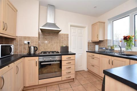 3 bedroom semi-detached house for sale, Boggart Hill Drive, Leeds