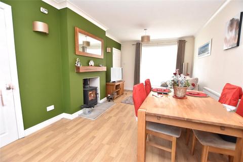 3 bedroom semi-detached house for sale, Boggart Hill Drive, Leeds