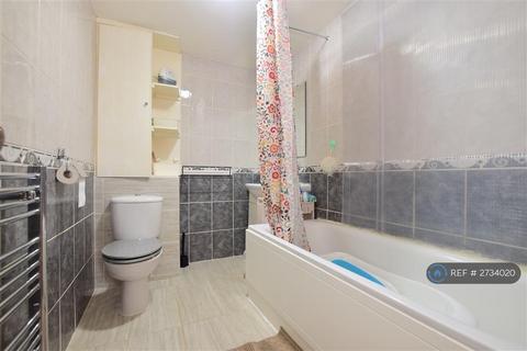undefined, Limes Avenue, Chigwell, IG7