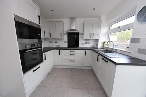 undefined, Llanharry, Pontyclun CF72