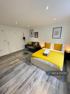1 bedroom in a house share to rent, Chobham Road, London, E15