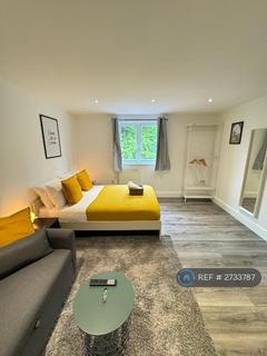 1 bedroom in a house share to rent, Chobham Road, London, E15