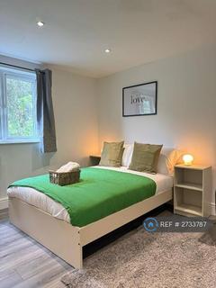 1 bedroom in a house share to rent, Chobham Road, London, E15