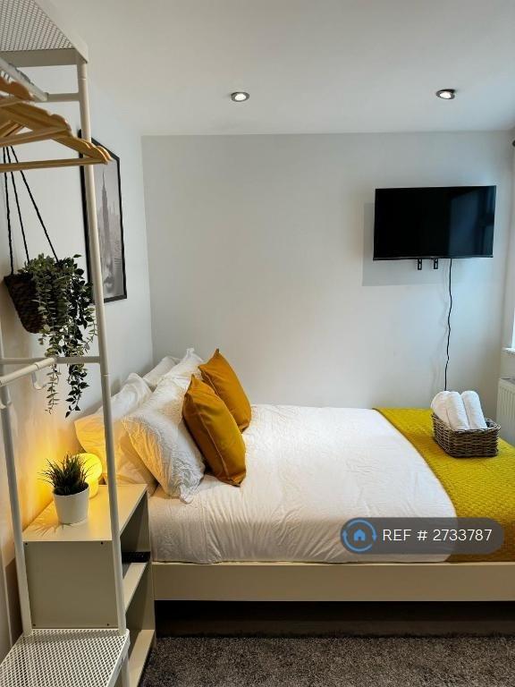 Room 4: Double Ensuite