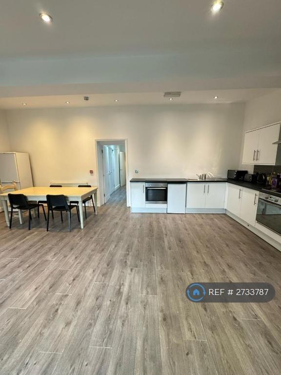 Big Kitchen &amp; Dining