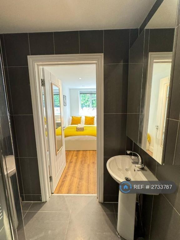 Ensuite Washroom
