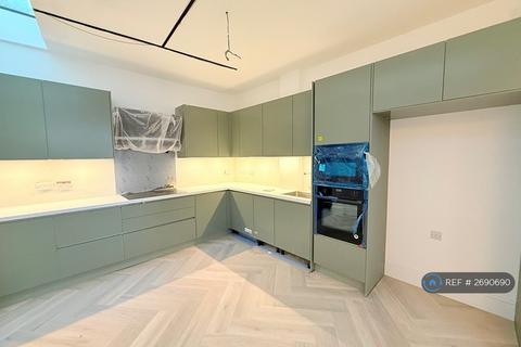 4 bedroom flat to rent, Hammersmith, London, W6