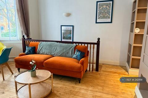1 bedroom flat to rent, Macaulay Road, Clapham, SW4
