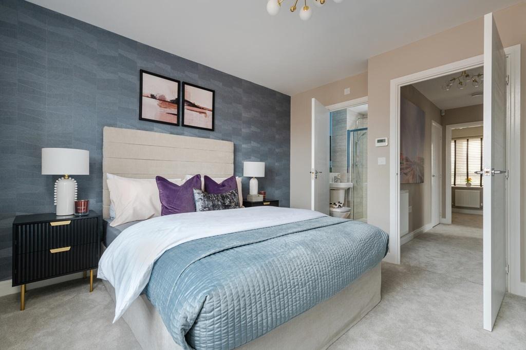 Bedroom 1 has it's own private en suite