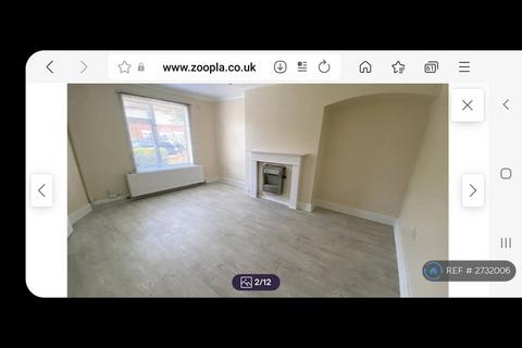 3 bedroom semi-detached house to rent, Hewitt Avenue, Coventry, CV6