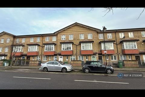 undefined, Corn Way, London, E11