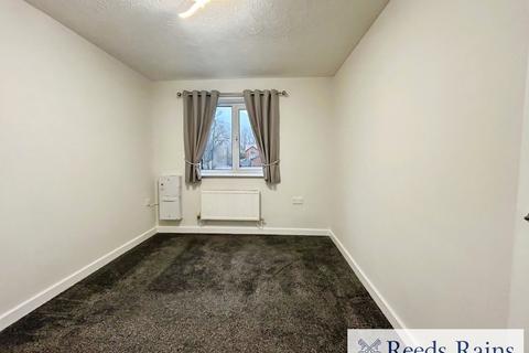 2 bedroom apartment for sale, Collegiate Way, Manchester M27